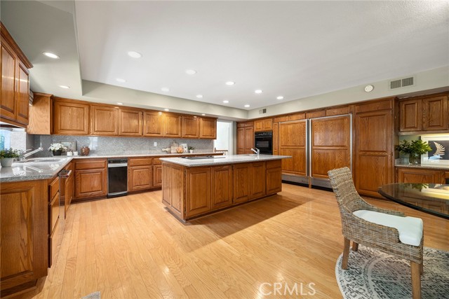 112 Morgan Ranch Road, Glendora CA: https://media.crmls.org/medias/ce7f03d8-348f-4d45-a32f-fc398e9fdeea.jpg