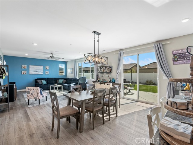 Detail Gallery Image 14 of 47 For 571 Tucker, Rialto,  CA 92377 - 4 Beds | 3 Baths