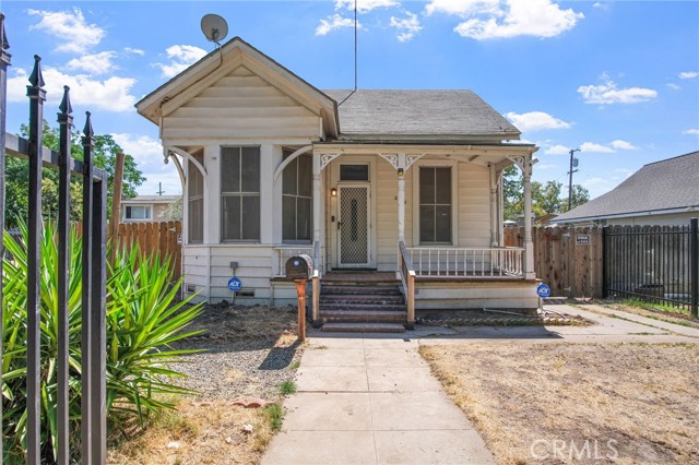 Detail Gallery Image 1 of 34 For 330 W 22nd St, Merced,  CA 95340 - 2 Beds | 1 Baths