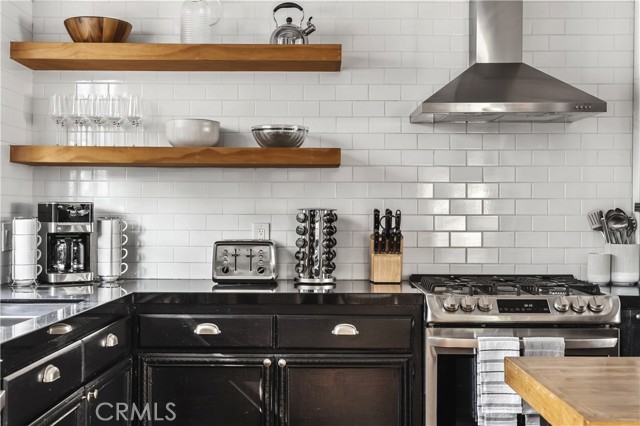 Detail Gallery Image 21 of 45 For 654 S Soto St, Los Angeles,  CA 90023 - 4 Beds | 4 Baths