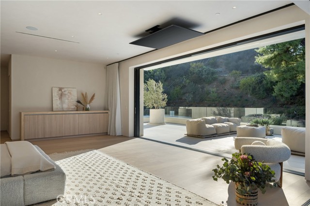 17177 Adlon Road, Encino CA: https://media.crmls.org/medias/ce82a680-83a7-4828-8dc0-749ee5540ea4.jpg