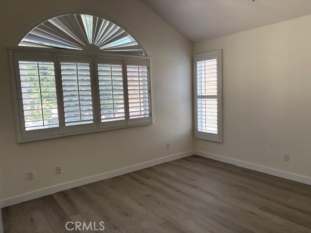 https://media.crmls.org/medias/ce83010a-5400-4967-b523-40f6740da4be.jpg?preset=X-Large