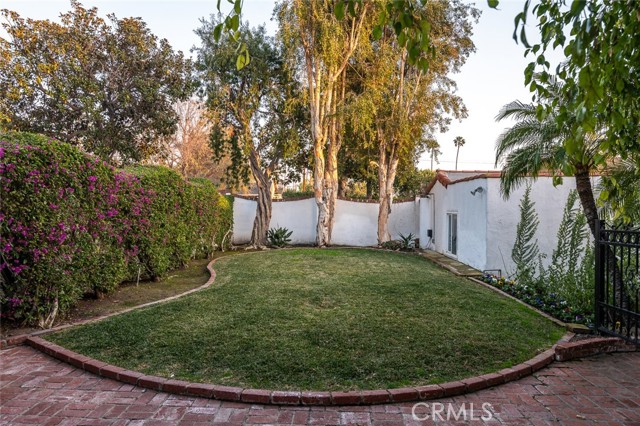 Detail Gallery Image 40 of 47 For 1731 W Kenneth Rd, Glendale,  CA 91201 - 3 Beds | 2 Baths