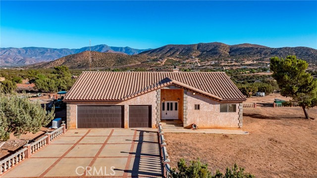 34954 Juniper Valley Road, Acton CA: https://media.crmls.org/medias/ce853fbe-ebe3-4c20-bcf9-865952a03aed.jpg