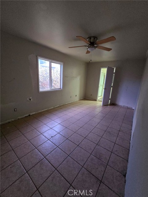 Detail Gallery Image 5 of 39 For 13920 Manakee, Clearlake,  CA 95422 - 5 Beds | 4/1 Baths