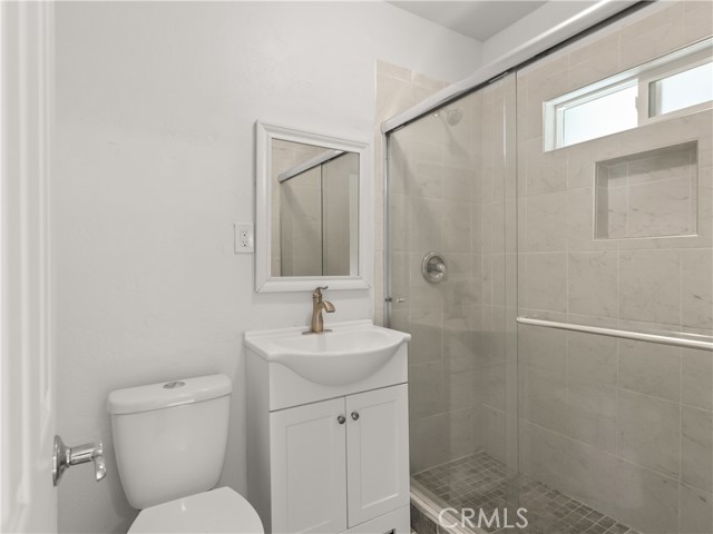 1406 Argonne Avenue, Long Beach CA: https://media.crmls.org/medias/ce863ea9-1c67-47aa-8928-5db56434baa0.jpg