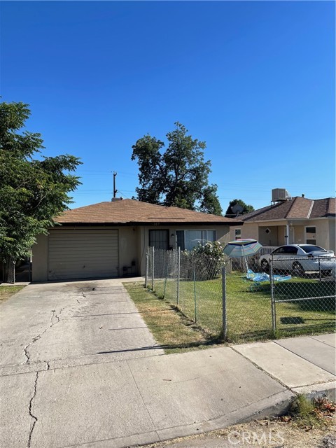 Spacious 4 bedroom, 2 bathroom home with a huge back yard and endless possibilities. Perfect for either first time home buyers or savvy investors.