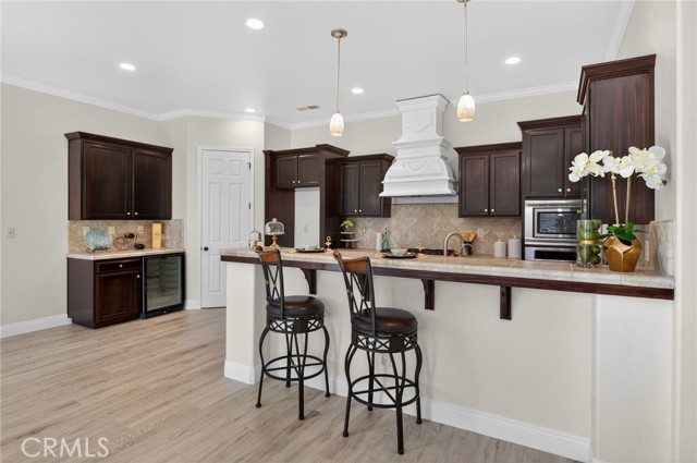 Detail Gallery Image 12 of 44 For 1563 E via Mirasol, Fresno,  CA 93730 - 4 Beds | 3 Baths