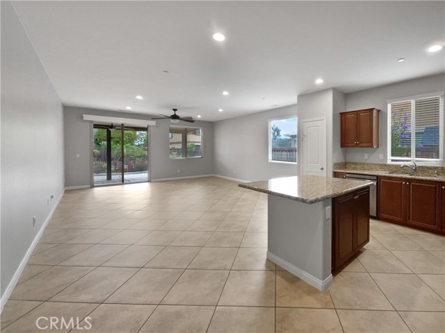 Detail Gallery Image 4 of 17 For 29268 Bouris Dr, Menifee,  CA 92584 - 4 Beds | 2 Baths
