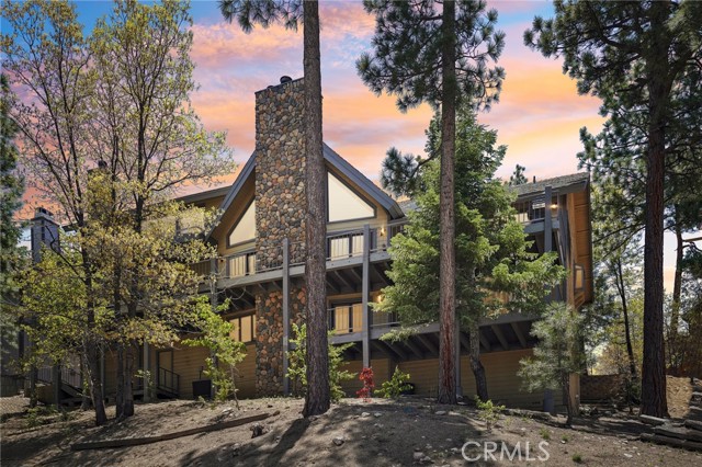 Detail Gallery Image 1 of 42 For 40570 Ironwood Dr, Big Bear Lake,  CA 92315 - 4 Beds | 3/1 Baths