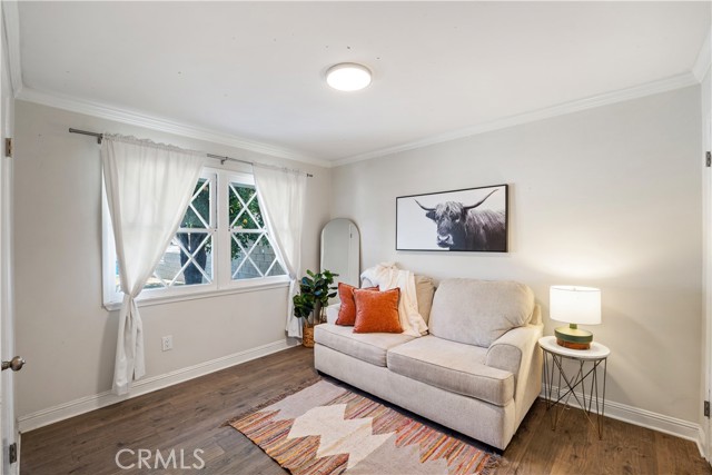 11243 Gaviota Avenue, Granada Hills CA: https://media.crmls.org/medias/ce89963a-252b-4b05-963a-ae2289a523b1.jpg