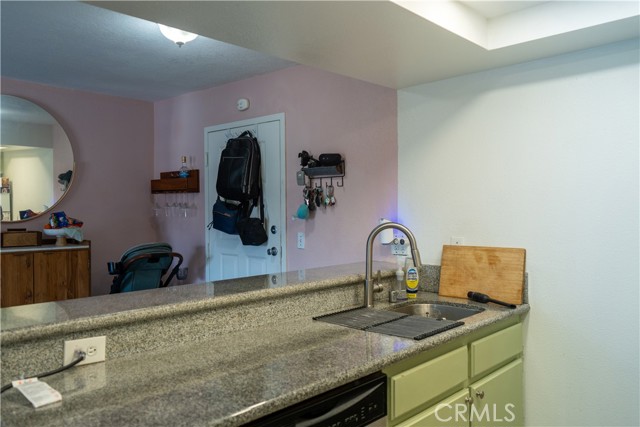 Detail Gallery Image 7 of 18 For 327 Chestnut Ave #201,  Long Beach,  CA 90802 - 2 Beds | 2 Baths