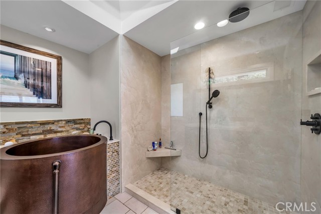 Oversized Shower with multiple heads