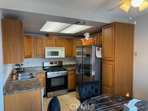 Detail Gallery Image 8 of 33 For 883 W 11th St #3,  Azusa,  CA 91702 - 2 Beds | 2 Baths