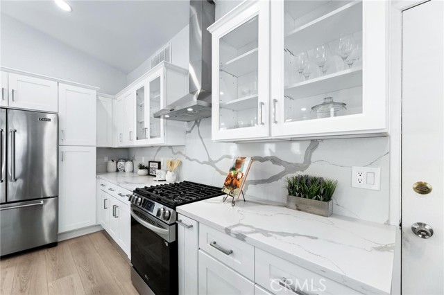Detail Gallery Image 19 of 60 For 11715 Garrick Ave, Sylmar,  CA 91342 - 3 Beds | 2 Baths