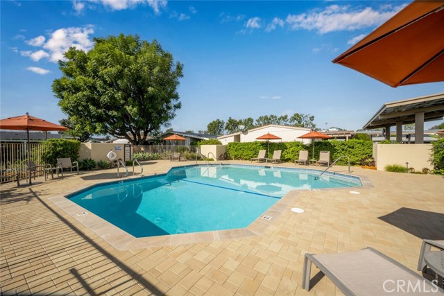 Detail Gallery Image 33 of 41 For 210 Silverlake, Placentia,  CA 92870 - 2 Beds | 2 Baths