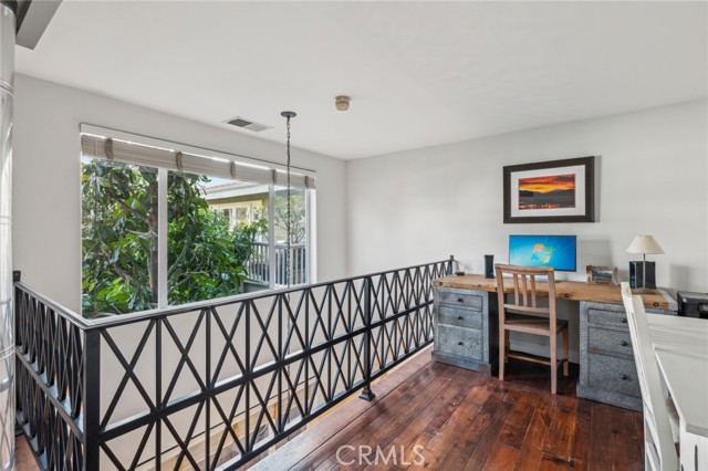 Detail Gallery Image 16 of 29 For 610 Marigold Ave, Corona Del Mar,  CA 92625 - 3 Beds | 3/1 Baths