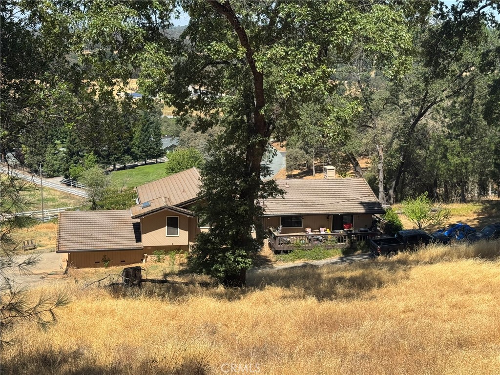 https://media.crmls.org/medias/ce8d6beb-3027-41ae-8829-ad9d6b0b04a5.jpg?preset=X-Large