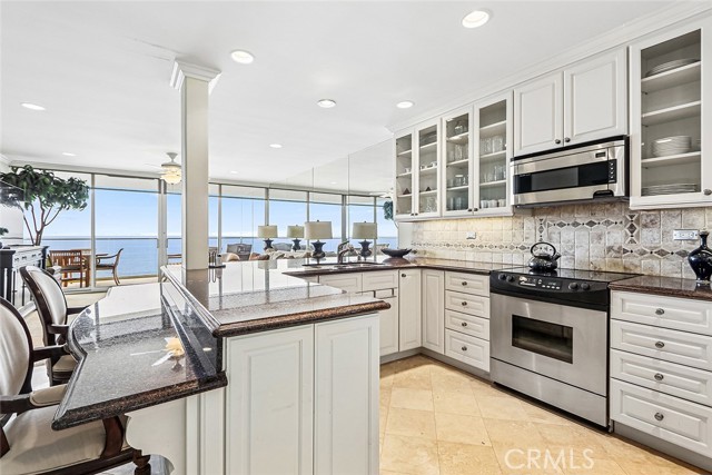 31755 Coast Hwy., Laguna Beach CA: https://media.crmls.org/medias/ce8f4f41-a3d5-4d65-8b29-33ea3cd118b4.jpg