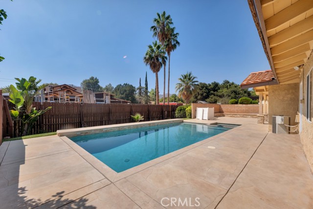Detail Gallery Image 27 of 34 For 9835 Nevada Ave, Chatsworth,  CA 91311 - 4 Beds | 3 Baths