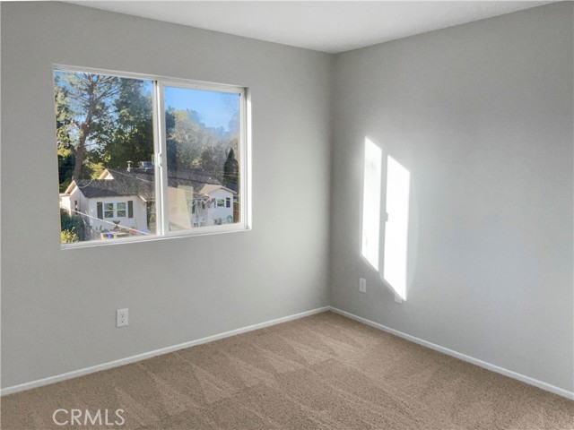 Detail Gallery Image 14 of 24 For 630 W 33rd St, San Bernardino,  CA 92405 - 4 Beds | 2/1 Baths