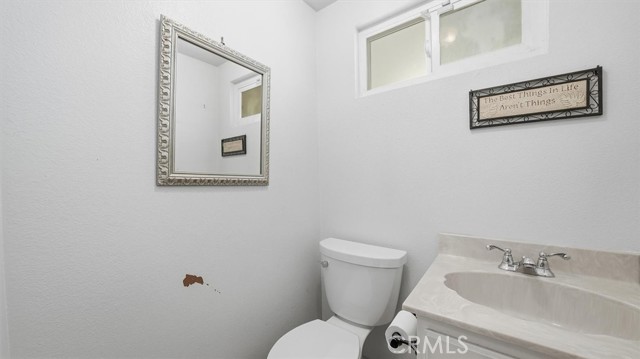 Detail Gallery Image 22 of 30 For 604 E 220th #3,  Carson,  CA 90745 - 3 Beds | 2/1 Baths
