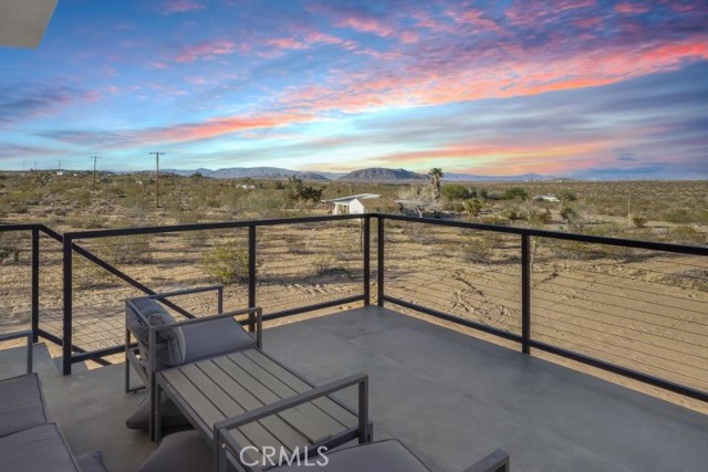 Detail Gallery Image 9 of 22 For 375 Fortuna Ave, Yucca Valley,  CA 92284 - 1 Beds | 2 Baths