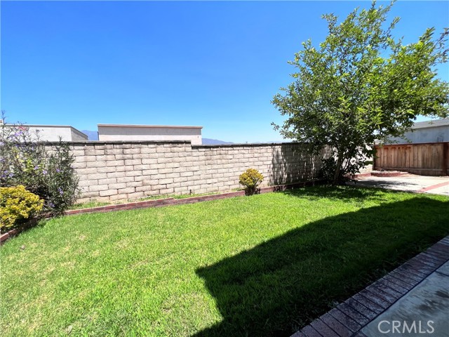 Detail Gallery Image 18 of 18 For 13764 Bay, Fontana,  CA 92336 - 3 Beds | 2/1 Baths