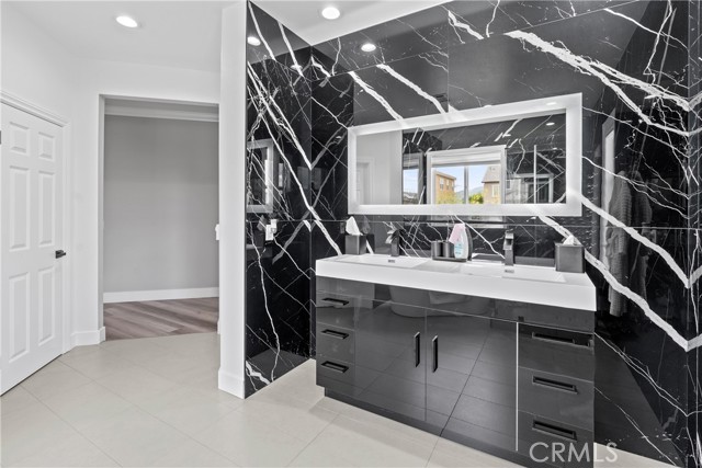 Detail Gallery Image 31 of 44 For 20508 Charlie Ct, Saugus,  CA 91350 - 4 Beds | 3 Baths