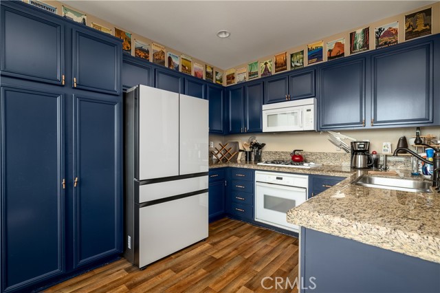 8421 Long View Avenue, Hesperia CA: https://media.crmls.org/medias/ce92e053-e323-488a-9ff1-463d9b78579c.jpg