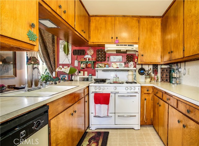 Detail Gallery Image 17 of 63 For 5407 Paradise View Rd, Yucca Valley,  CA 92284 - 3 Beds | 2 Baths