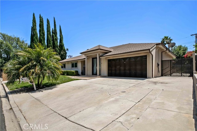 17206 Nugent Place, Granada Hills CA: https://media.crmls.org/medias/ce934d17-b571-4593-a452-5f86a4103bd8.jpg