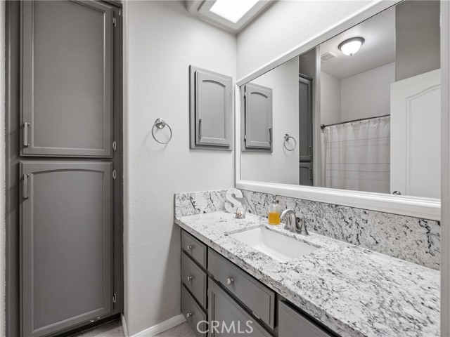 Detail Gallery Image 22 of 43 For 13290 Country Club Dr, Victorville,  CA 92395 - 3 Beds | 2 Baths