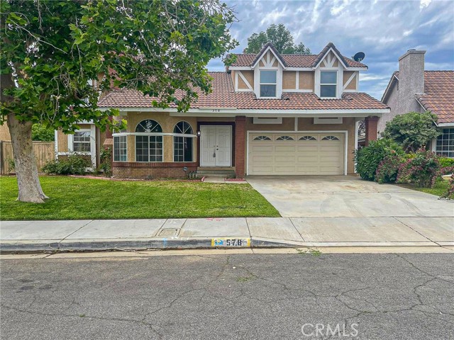 578 Conifer Drive, Palmdale CA: https://media.crmls.org/medias/ce945879-46df-4f3f-8162-e6b0233ce052.jpg