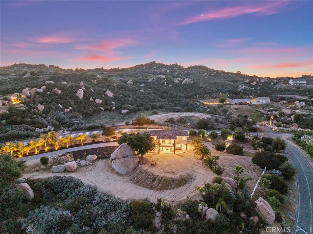 41950 Hacienda Dr