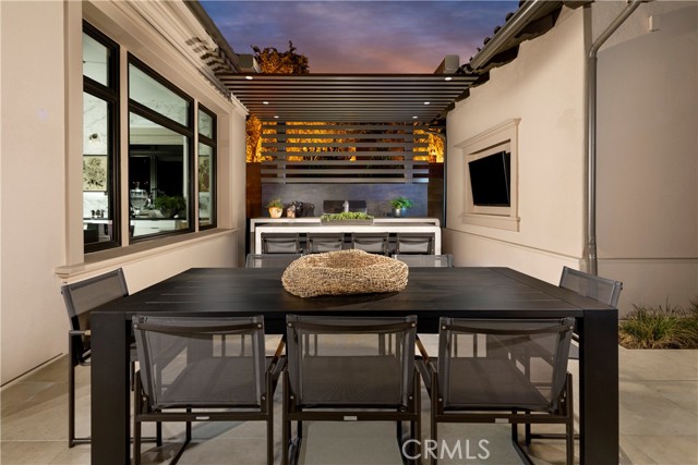 Detail Gallery Image 6 of 19 For 533 Peninsula, Irvine,  CA 92602 - 4 Beds | 4/1 Baths