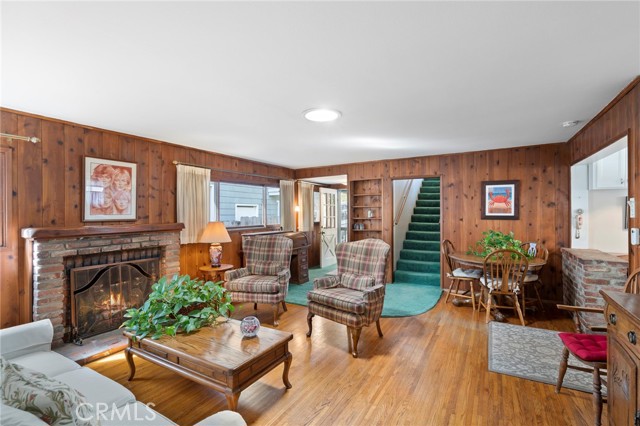 1300 Walnut Ave, Manhattan Beach, California 90266, 4 Bedrooms Bedrooms, ,2 BathroomsBathrooms,Residential,Sold,Walnut Ave,PV22057312