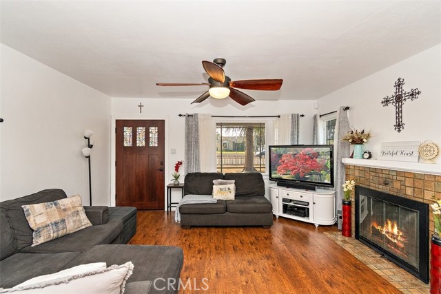 1295 W Orange Grove Avenue, Pomona, CA, 91768 1295 W Orange Grove Avenue, Pomona, CA, 91768