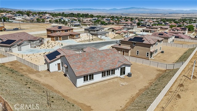 41810 Castello Lane, Palmdale CA: https://media.crmls.org/medias/ce9720f9-764c-472e-9c04-fdbef2d27f54.jpg