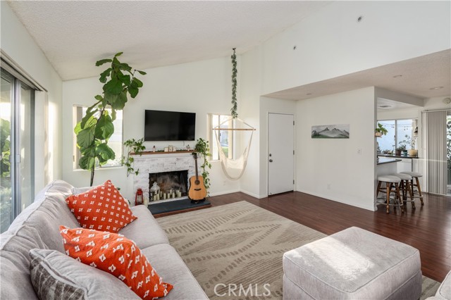 Detail Gallery Image 5 of 21 For 11491 Benton St, Loma Linda,  CA 92354 - 3 Beds | 2 Baths