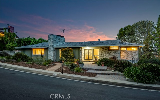 24 Shady Vista Road, Rolling Hills Estates, California 90274, 3 Bedrooms Bedrooms, ,3 BathroomsBathrooms,Residential,Sold,Shady Vista,PV21181478