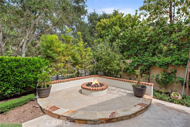 21 Corte Lomas Verdes, San Clemente CA: https://media.crmls.org/medias/ce97878b-d7e8-4ae1-85b1-9485df4ee3e5.jpg
