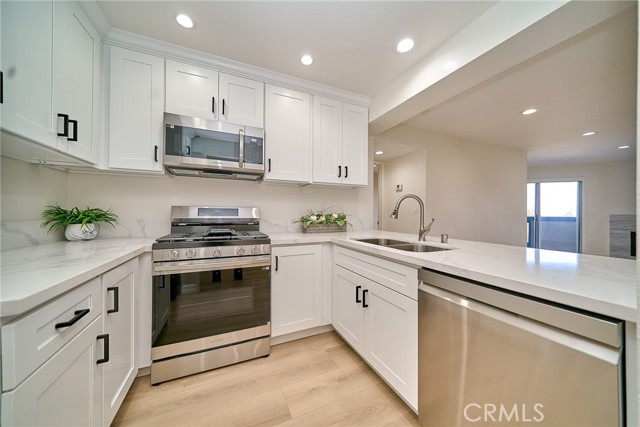 Front Image Thumbnail for CRSB26064223