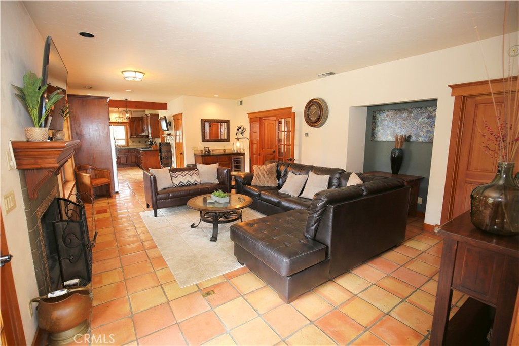 805 Spring Creek Way