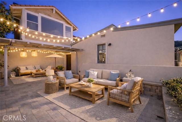 Detail Gallery Image 2 of 41 For 170 Mcaulay, Laguna Beach,  CA 92651 - 3 Beds | 1/1 Baths