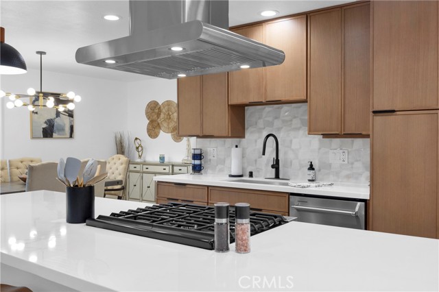 Image 7 of 33 For 10592 Pamela