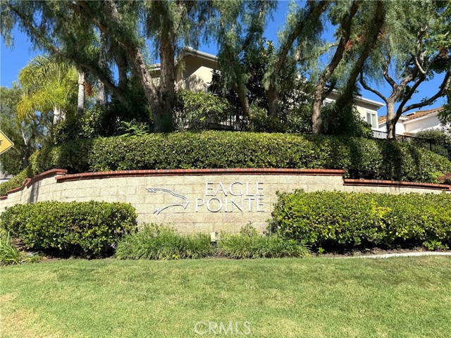 48 Hawksmoor, Aliso Viejo CA: https://media.crmls.org/medias/ce9b8bfe-ed29-4a15-83fd-add99ad24732.jpg