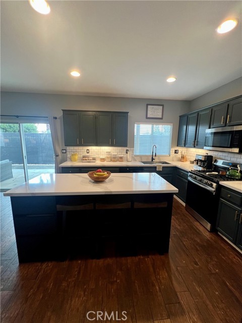 Detail Gallery Image 13 of 48 For 118 Fuerte Ct, Hemet,  CA 92545 - 3 Beds | 2 Baths