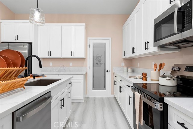 Detail Gallery Image 16 of 26 For 20312 81st St, California City,  CA 93505 - 4 Beds | 2 Baths