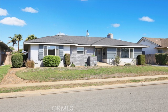 Detail Gallery Image 2 of 26 For 1481 E Algrove St, Covina,  CA 91724 - 3 Beds | 2/1 Baths